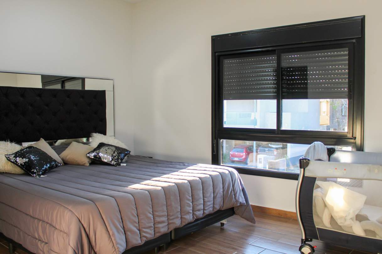 VENTA DUPLEX LA CALANDRA  C PILETA