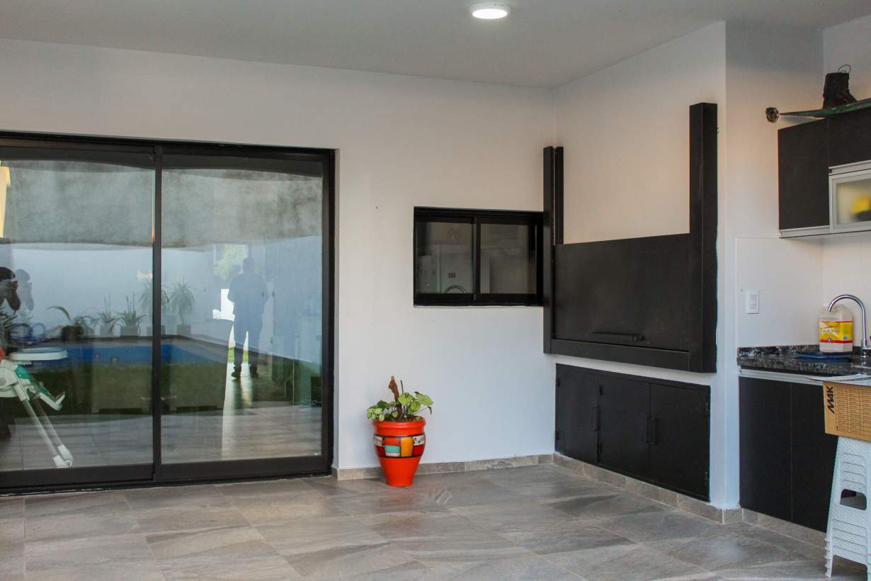 VENTA DUPLEX LA CALANDRA  C PILETA