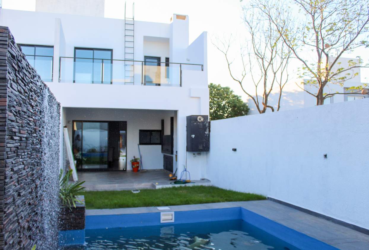 VENTA DUPLEX LA CALANDRA  C PILETA