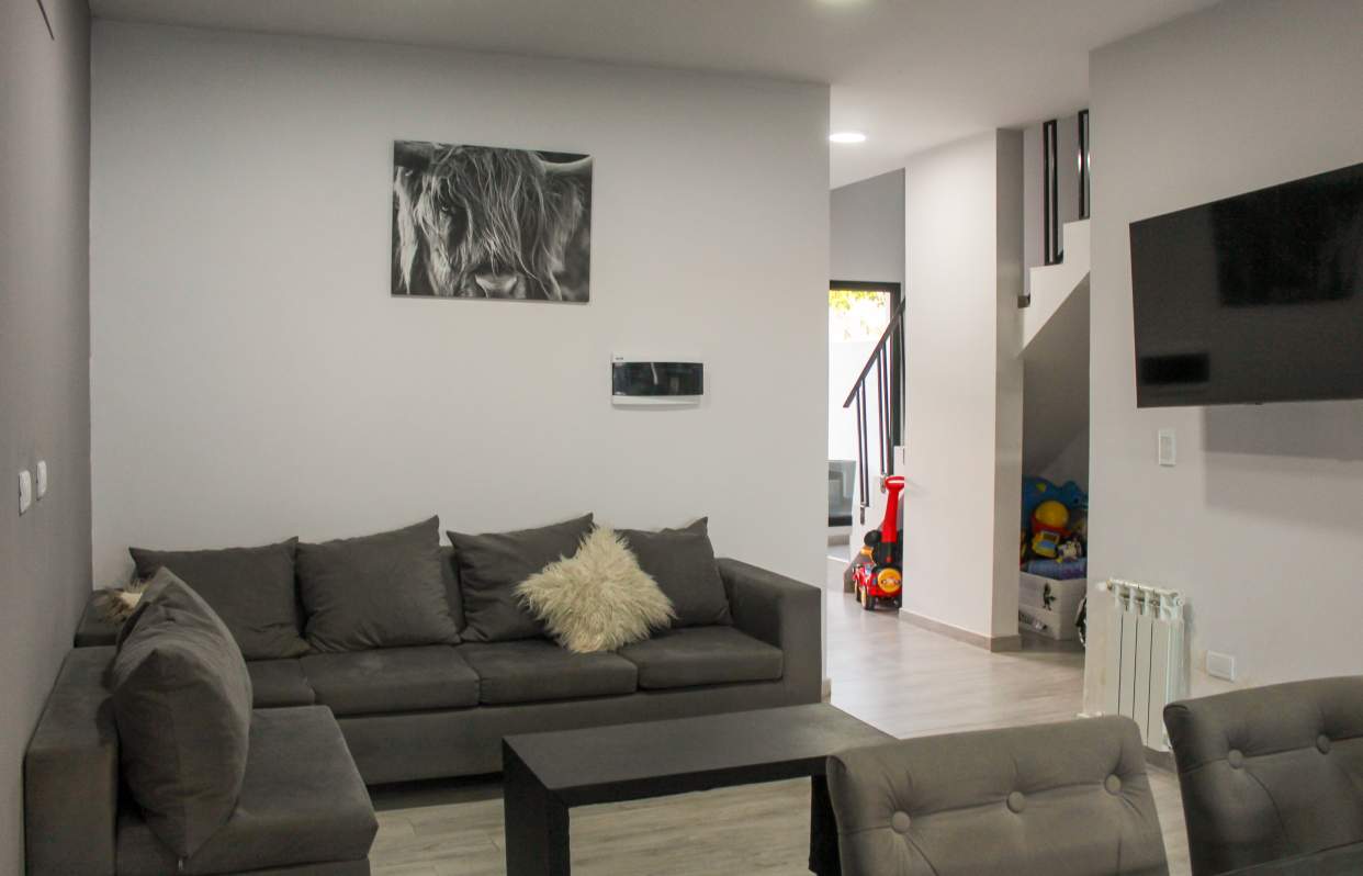 VENTA DUPLEX LA CALANDRA  C PILETA