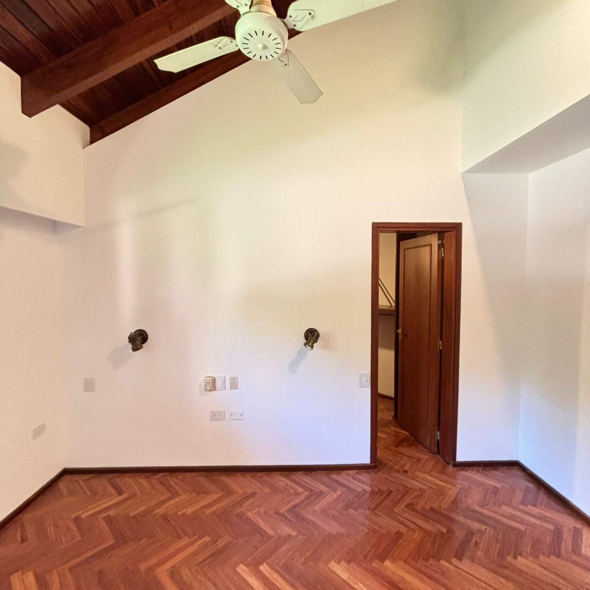 PARQUE VELEZ SARSFIELD VENTA