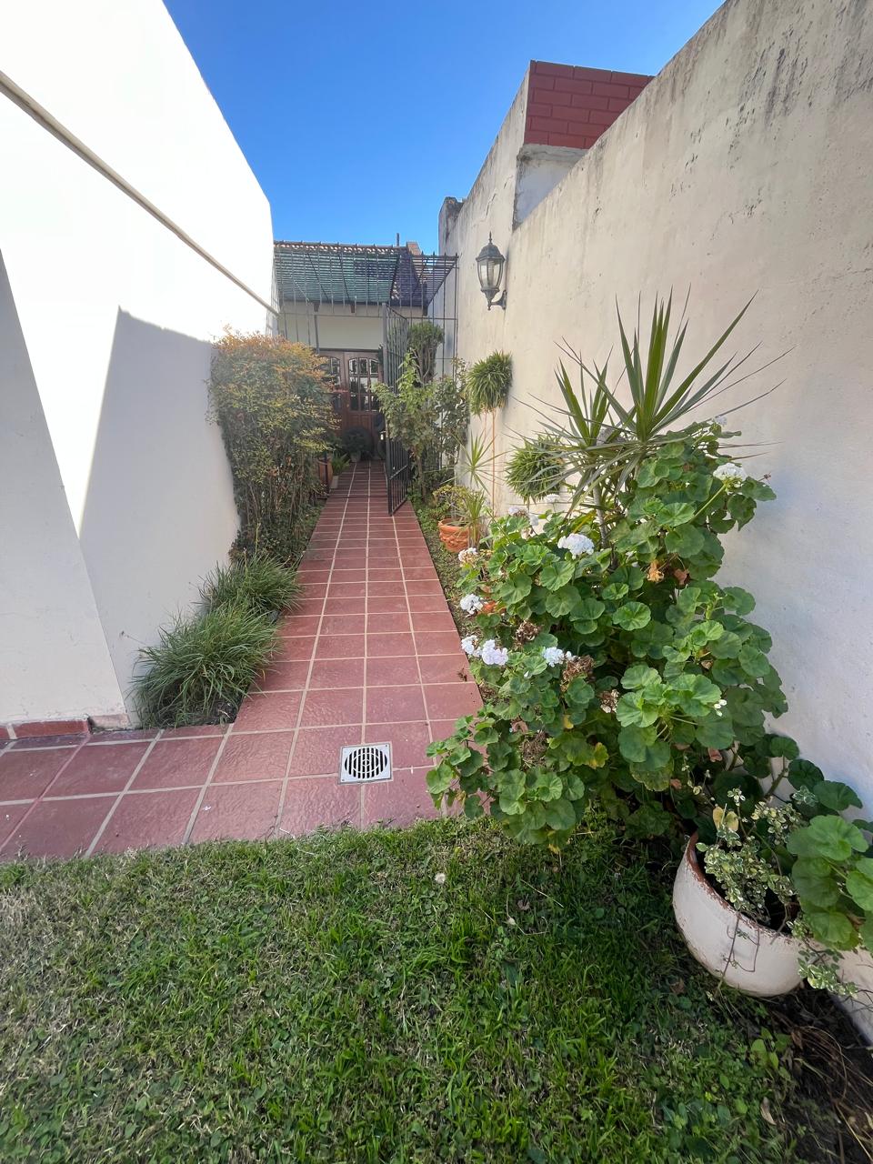 CASA EN VENTA  LOS NARANJOS