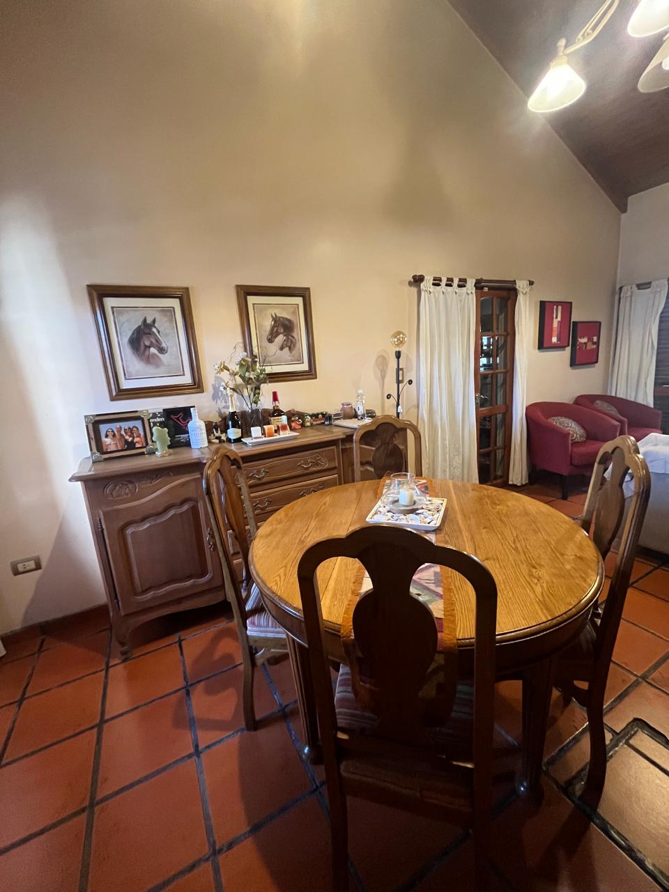 CASA EN VENTA  LOS NARANJOS