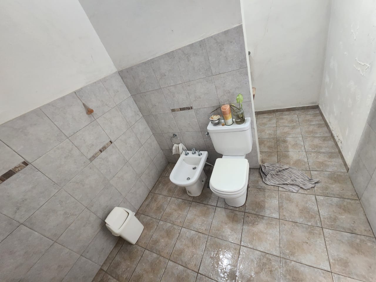 Casa 2 Dor. Patio y Quincho  Dpto 1 Dor.