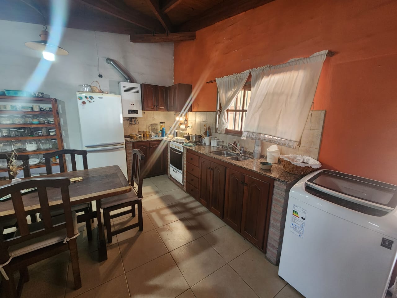 Casa 2 Dor. Patio y Quincho  Dpto 1 Dor.