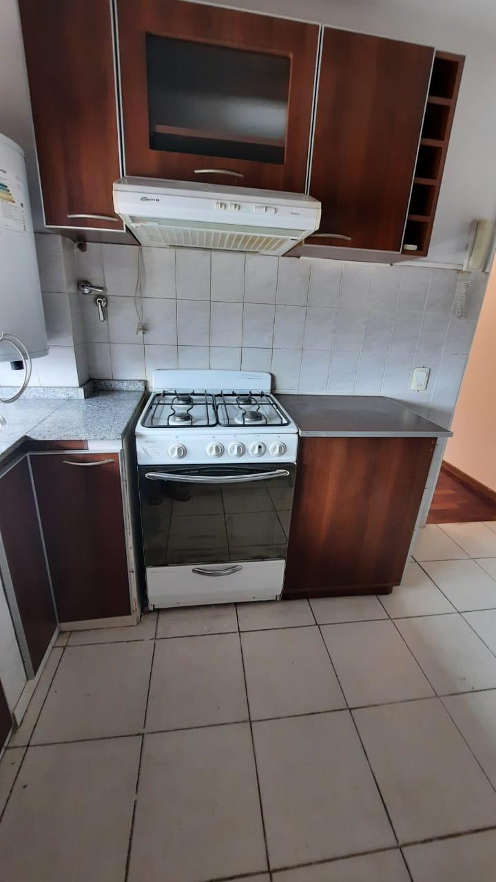 CENTRO DOS DORMITORIOS ENTRE RIOS 495