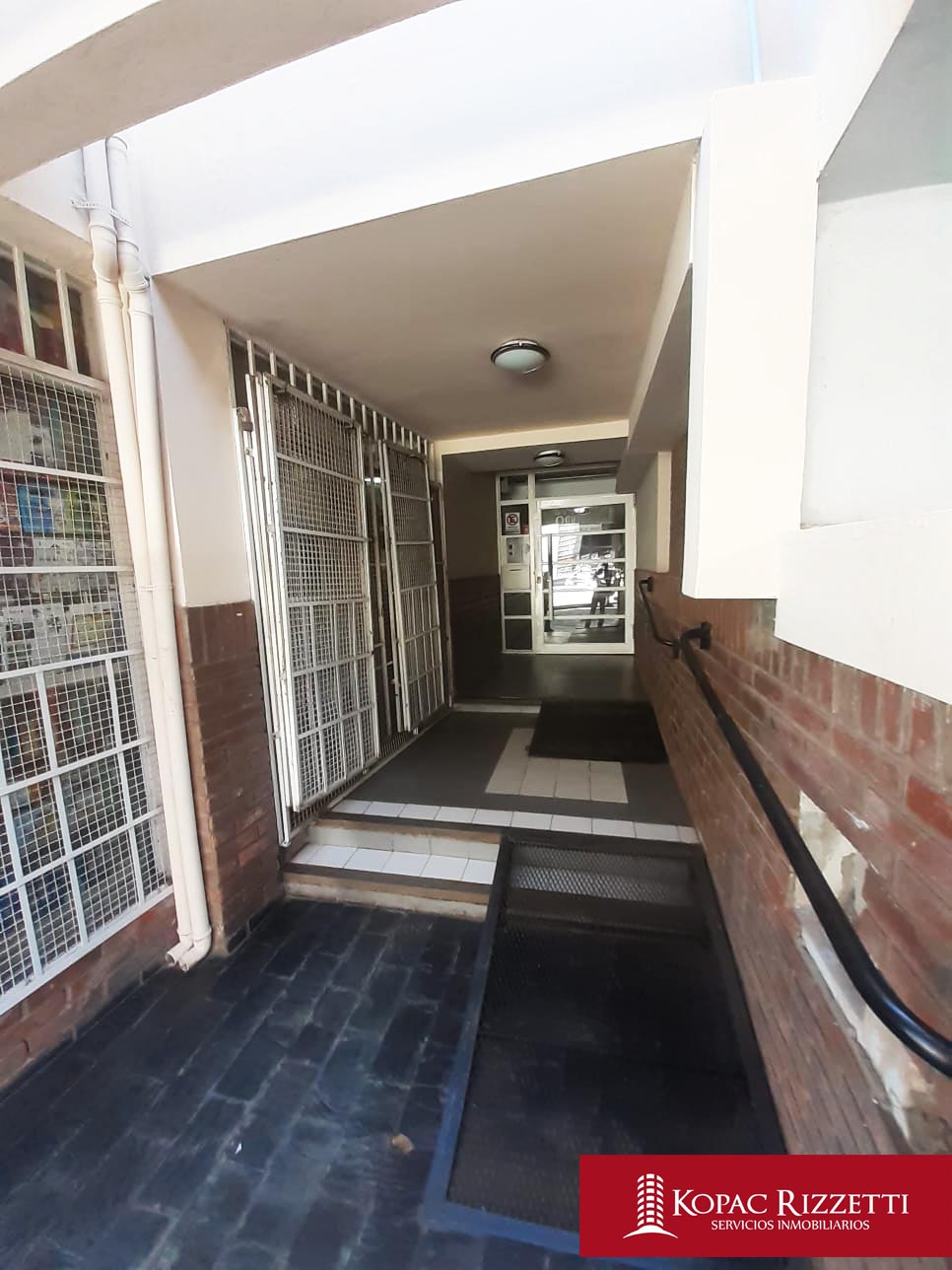 ALBERDI (CASEROS 926) - ALQUILER DEPTO 1 DORMITORIO