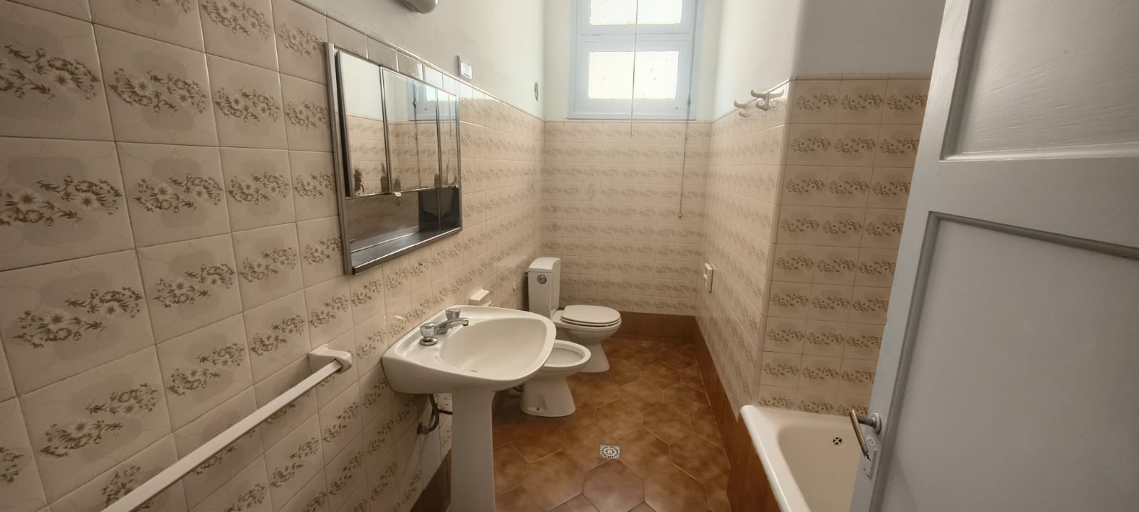 HERMOSA CASA EN ALQUILER EN BARRIO COFICO