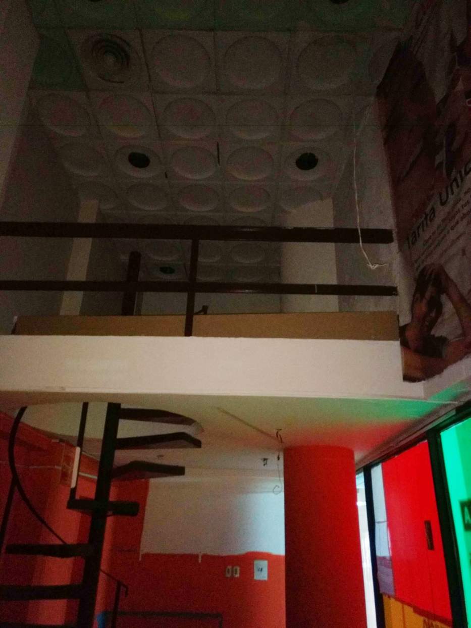 CENTRO - DEAN FUNES 68 - LOCAL EN VENTA