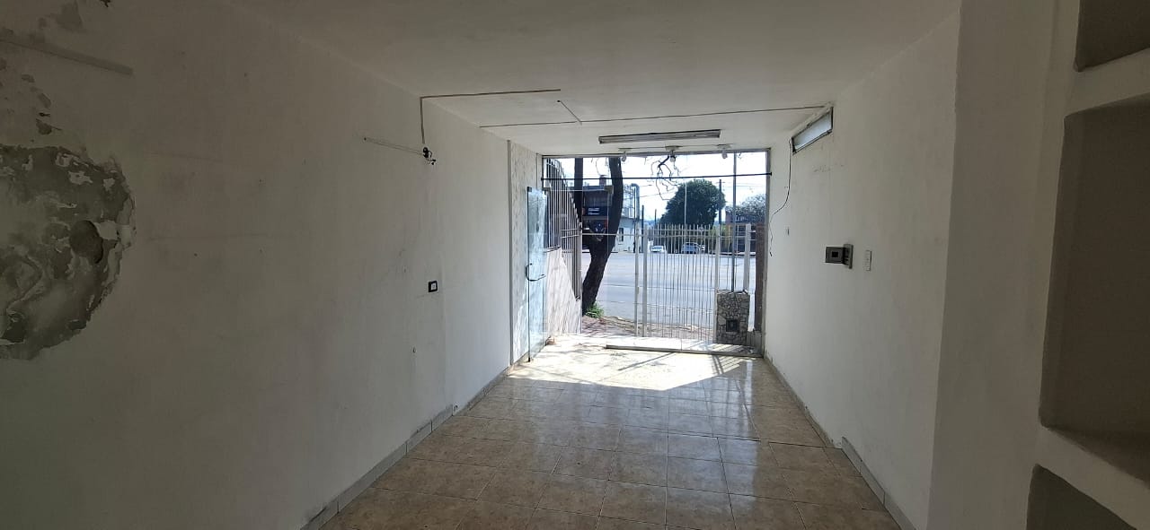 LOCAL EN ALQUILER AMADEO SABATTINI