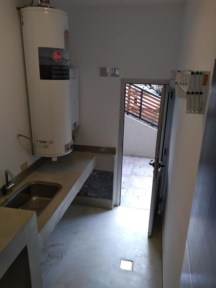 Alquiler - Casa de 4 dormitorios - Estancia Q2 - Con Pileta - Detalles de Diseño