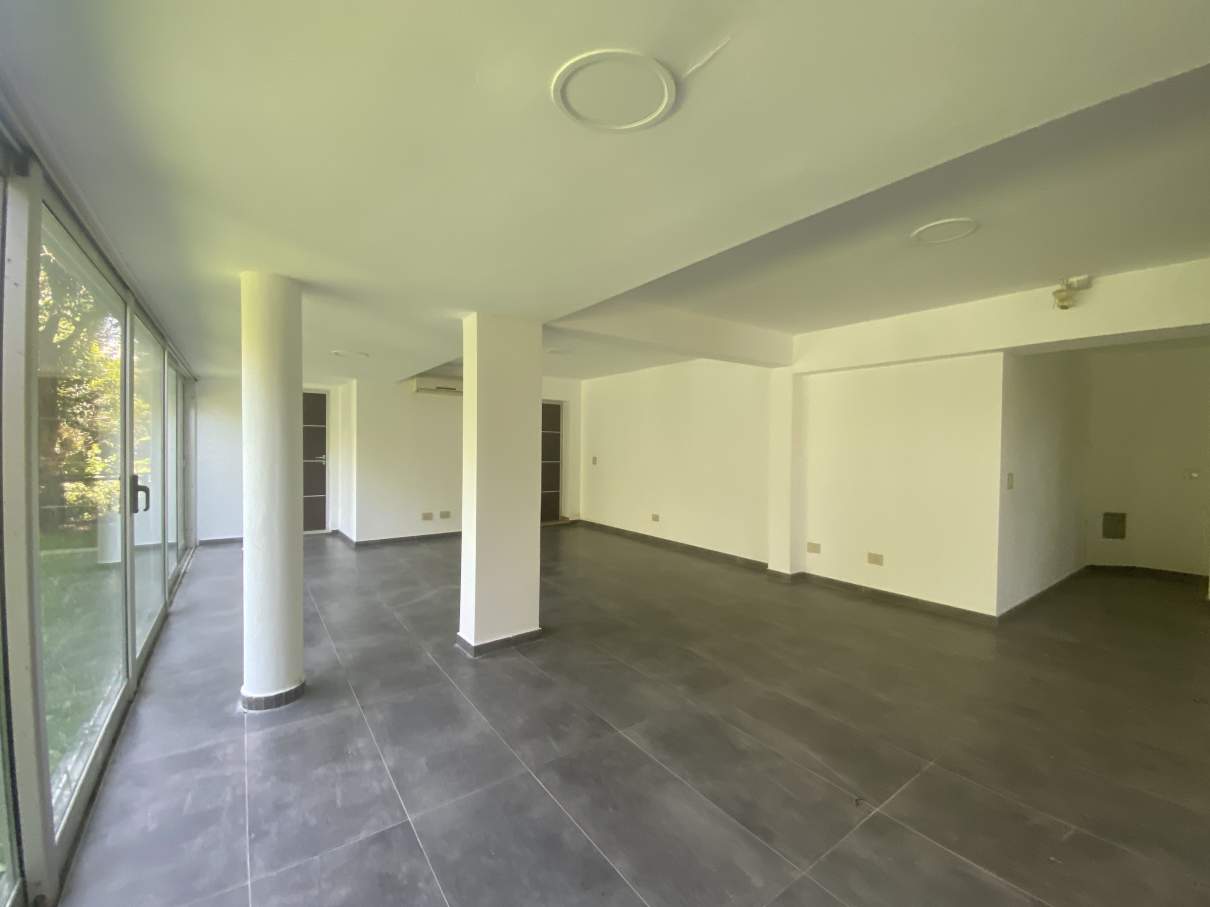 Alquiler - Casa de 4 dormitorios - Estancia Q2 - Con Pileta - Detalles de Diseño