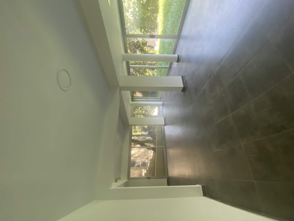 Alquiler - Casa de 4 dormitorios - Estancia Q2 - Con Pileta - Detalles de Diseño