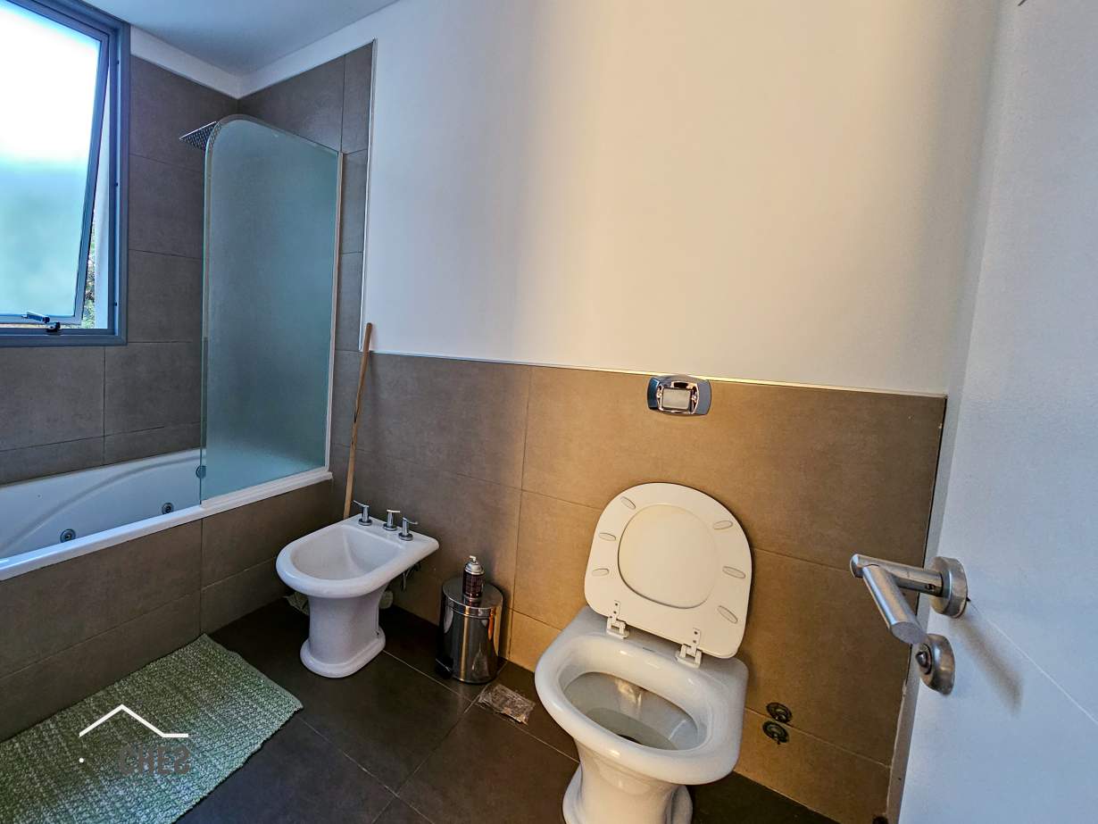 Estancia Q2 - Importante Casa a la venta - 4 dormitorios - Ubicacion privilegiada