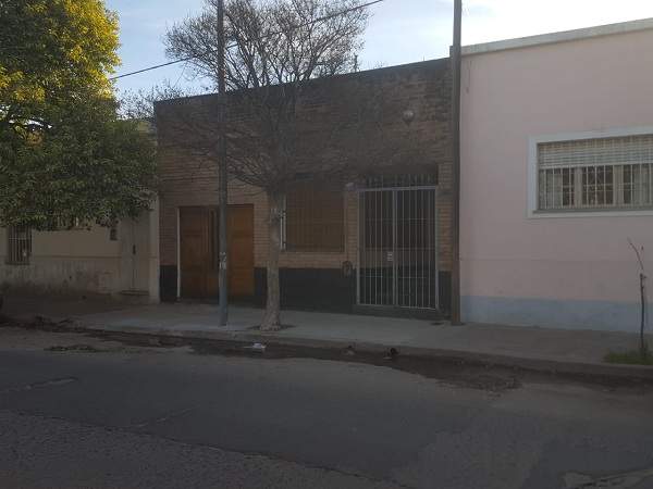 CASA EN VENTA BARRIO OBSERVATORIO A METROS AV. PUEYRREDON