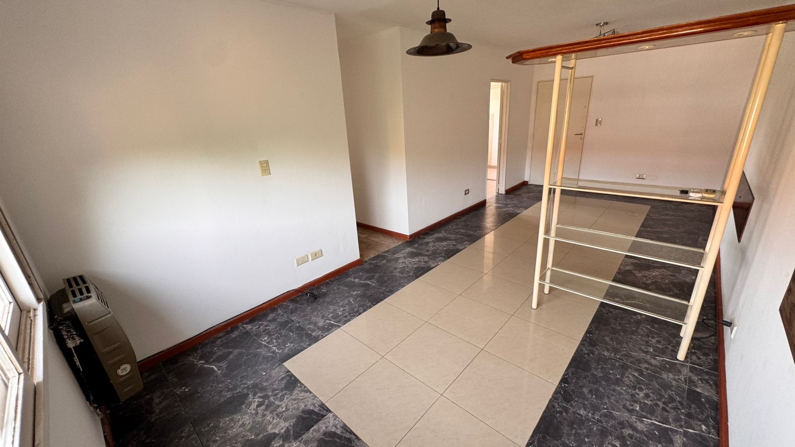 ALQUILER DEPARTAMENTO 3 DORMITORIOS POR ESCALERA EN BARRIO CHATEAU CARRERAS