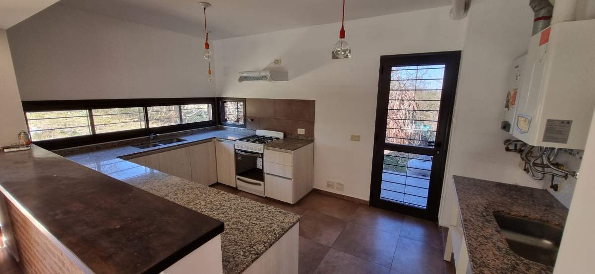 Casa en Alquiler - Cumbres del Golf de 1 dormitorio !!!