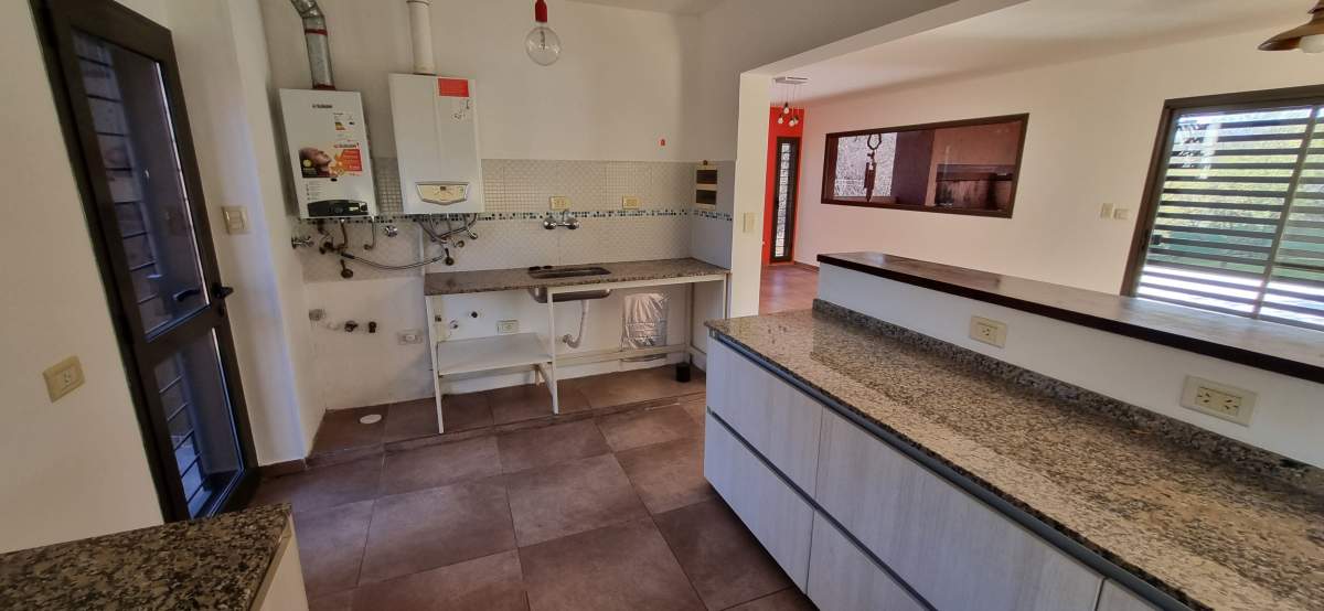 Casa en Alquiler - Cumbres del Golf de 1 dormitorio !!!