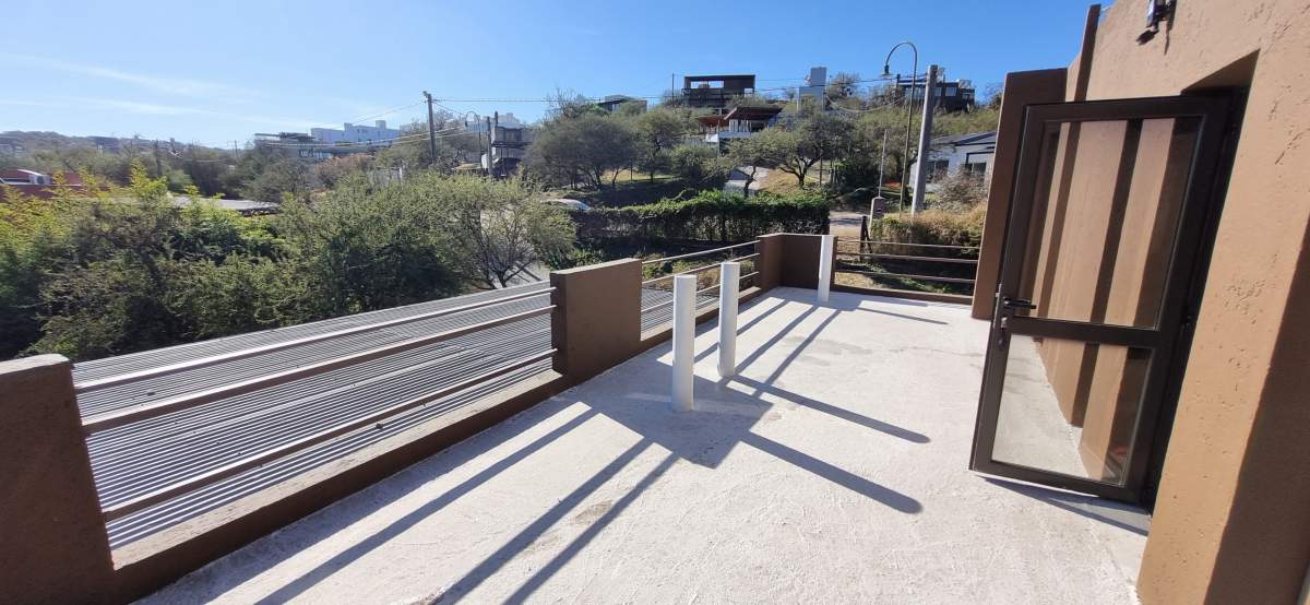 Casa en Alquiler - Cumbres del Golf de 1 dormitorio !!!