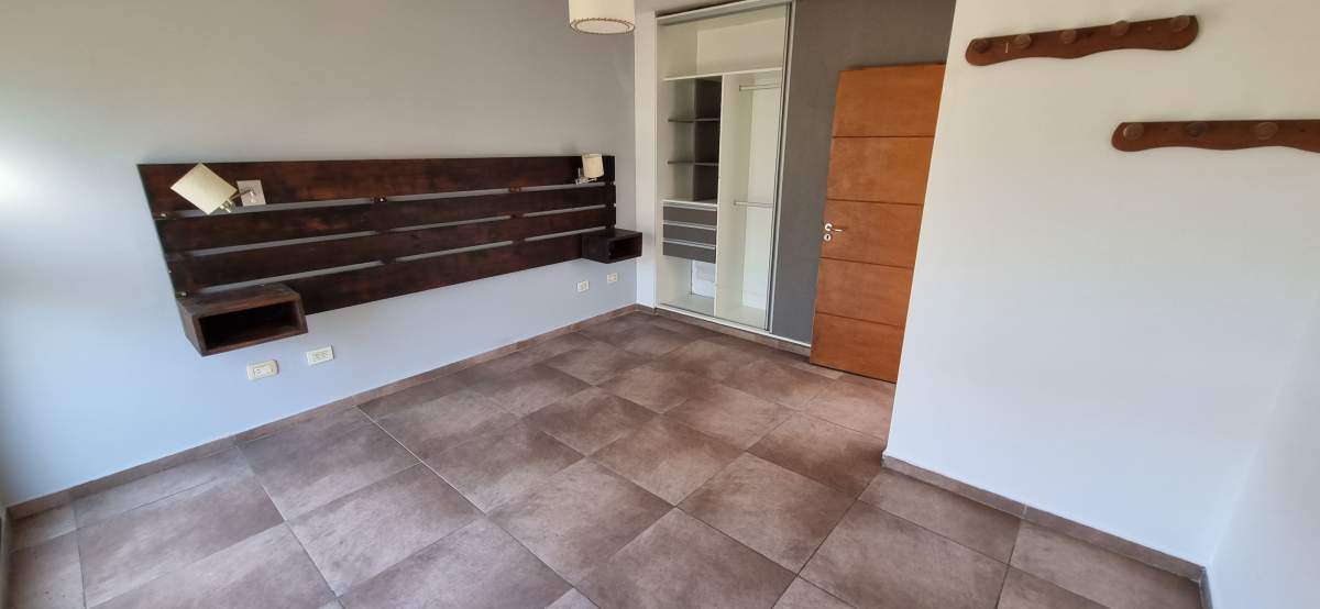 Casa en Alquiler - Cumbres del Golf de 1 dormitorio !!!