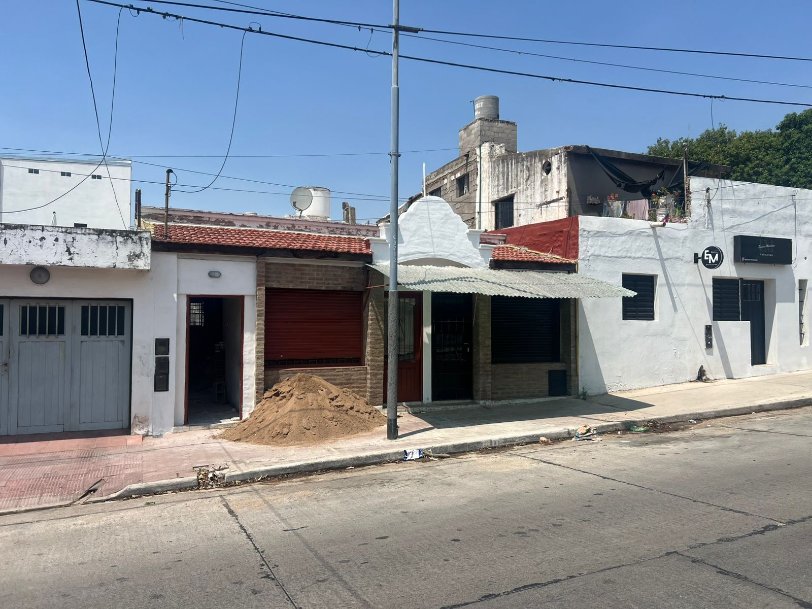 ALQUILO LOCAL EN BARRIO BELLA VISTA