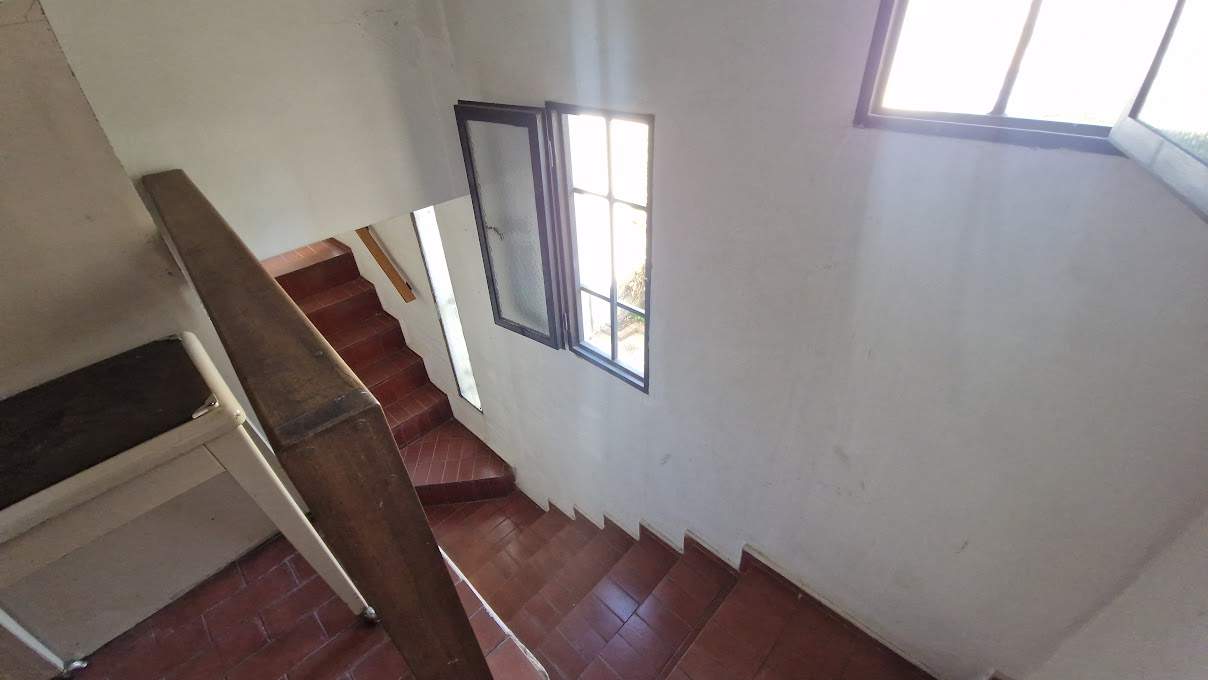 VENTA CASA 4 DORM COCHERA BARRIO ESCOBAR