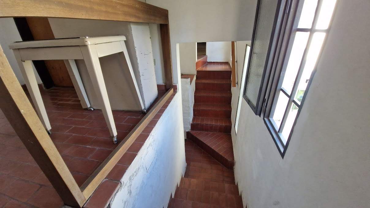 VENTA CASA 4 DORM COCHERA BARRIO ESCOBAR