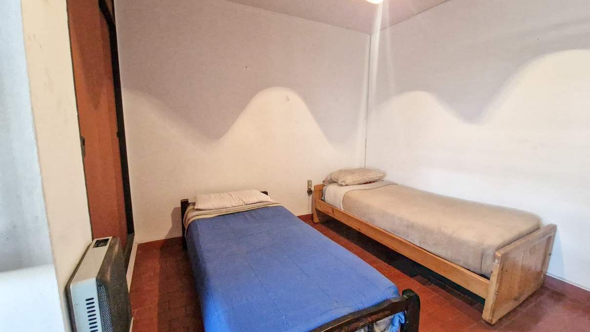 VENTA CASA 4 DORM COCHERA BARRIO ESCOBAR