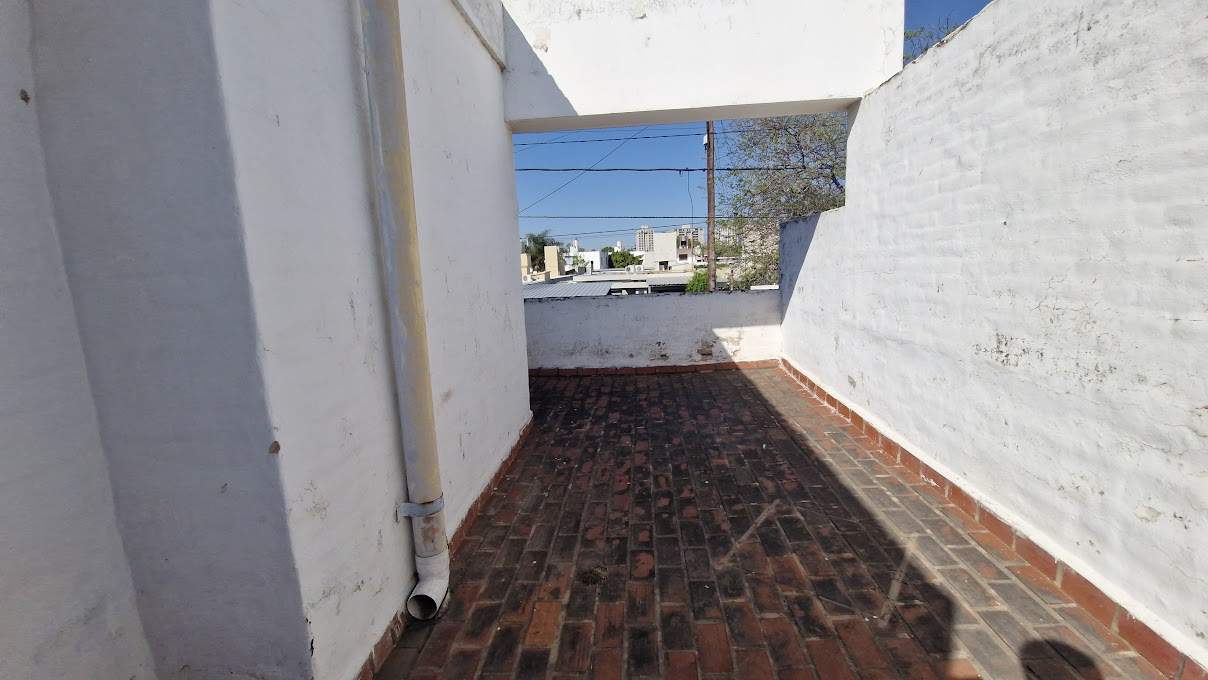 VENTA CASA 4 DORM COCHERA BARRIO ESCOBAR