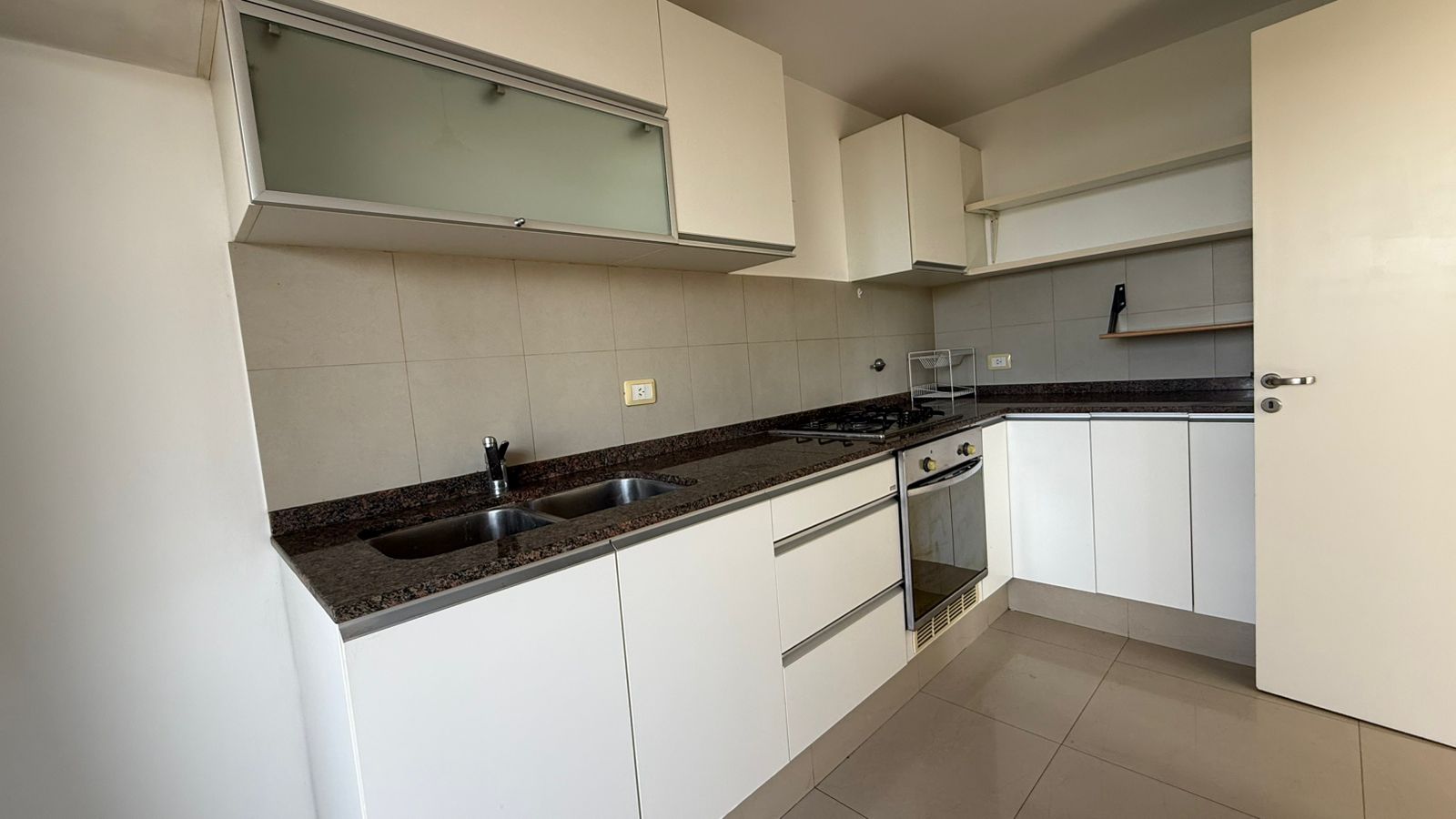 ALQUILER DEPARTAMENTO 2 DORMITORIOS CON COCHERA COMPLEJO NORD RIVIERE VILLA CABRERA