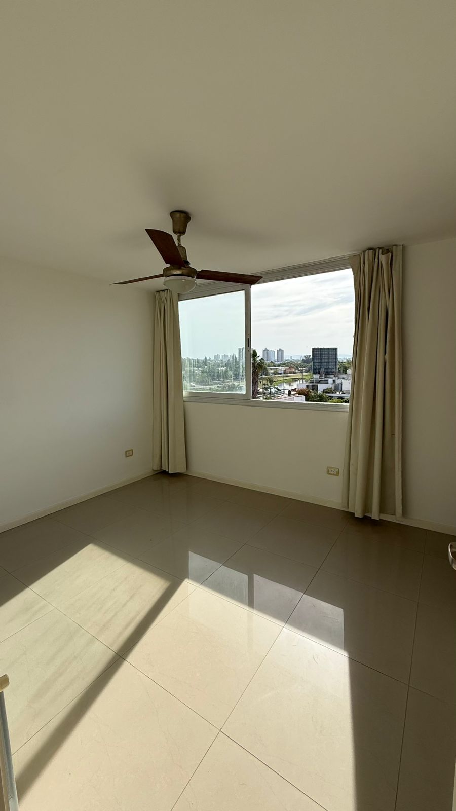 ALQUILER DEPARTAMENTO 2 DORMITORIOS CON COCHERA COMPLEJO NORD RIVIERE VILLA CABRERA