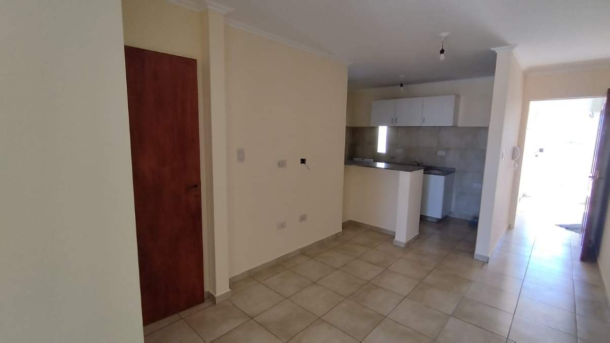 Dpto. 1 Dorm. con Balcón  Impecable! Barrio Pueyrredón