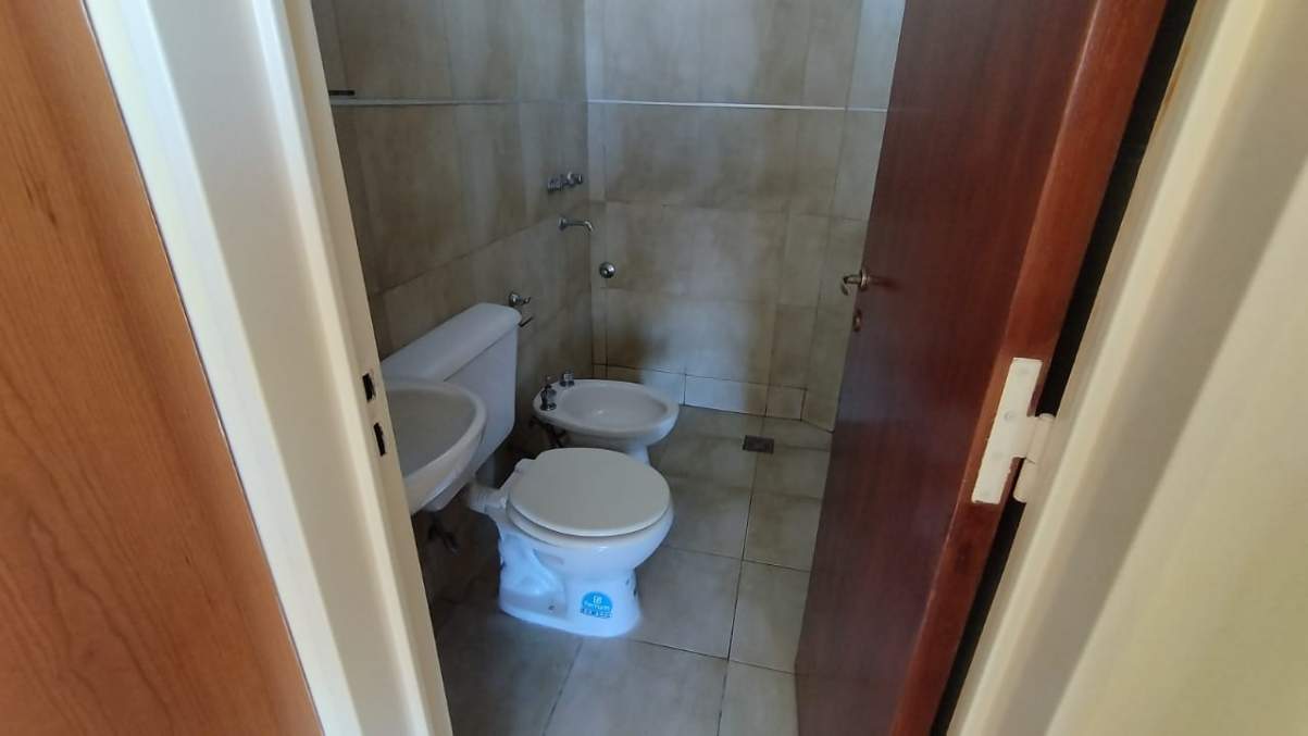 Dpto. 1 Dorm. con Balcón  Impecable! Barrio Pueyrredón