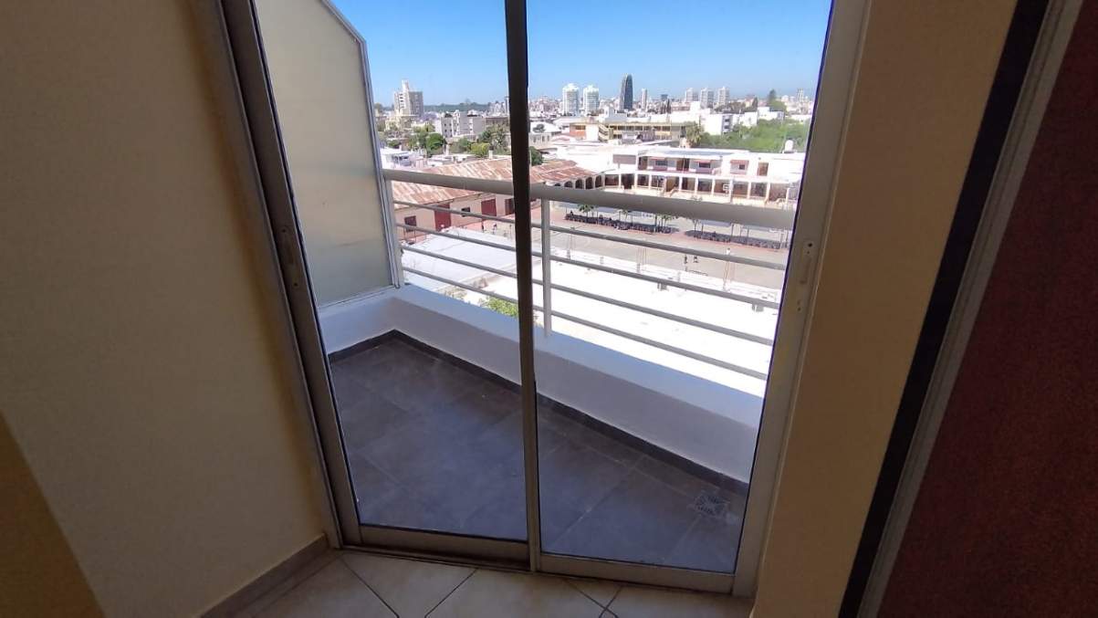 Dpto. 1 Dorm. con Balcón  Impecable! Barrio Pueyrredón