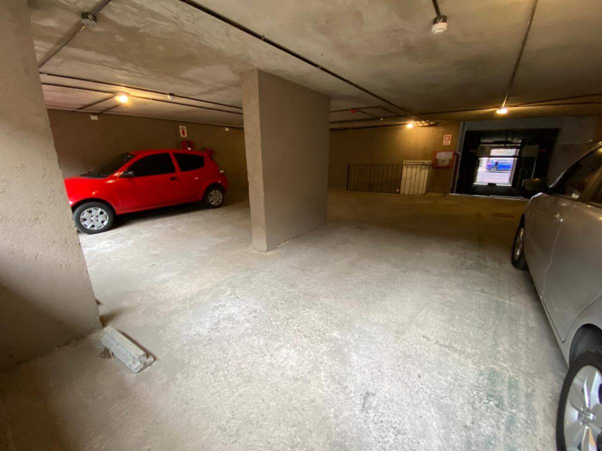 B GENERAL PAZ - DEPTO 1 DORM CON COCHERA - CALEFACCION CENTRAL