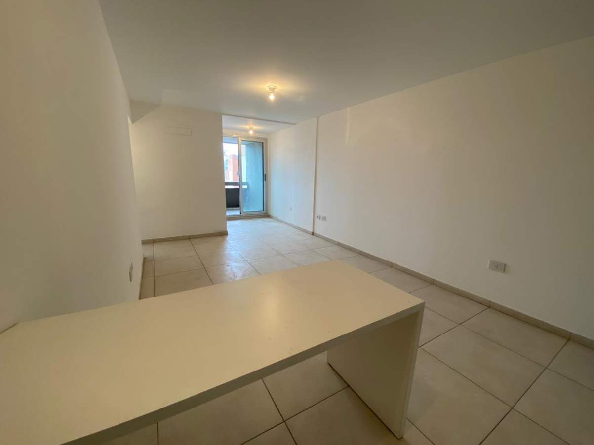 B GENERAL PAZ - DEPTO 1 DORM CON COCHERA - CALEFACCION CENTRAL