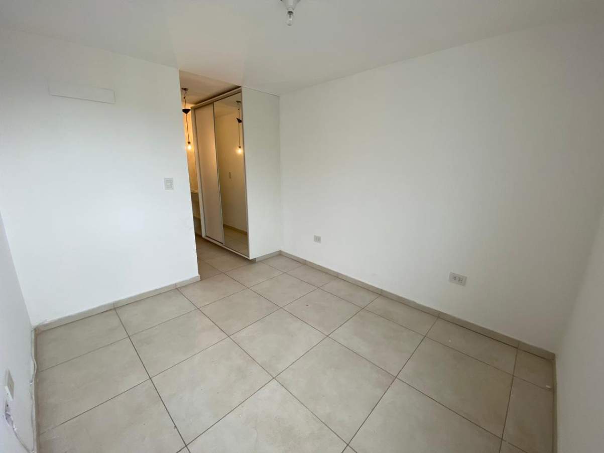 B GENERAL PAZ - DEPTO 1 DORM CON COCHERA - CALEFACCION CENTRAL