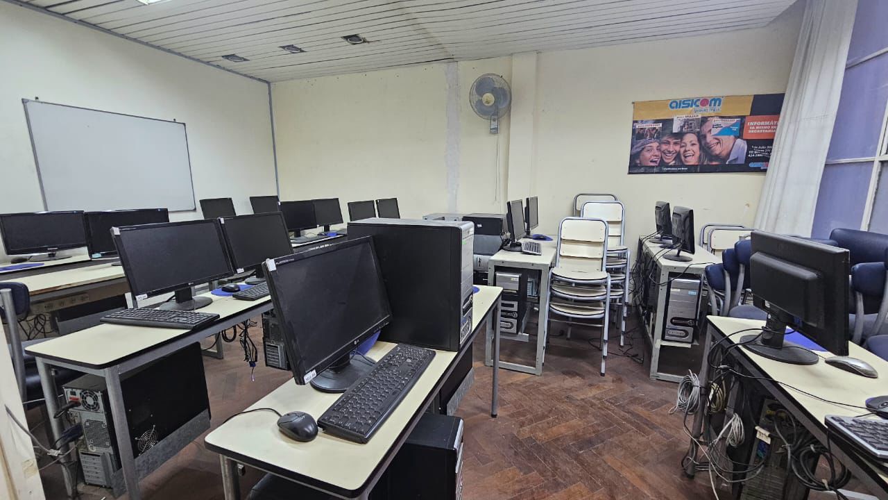 OficinasEstudios Consultorios en Alquiler -  Centro de Córdoba ( Peatonal San Martín y 9 de Julio)
