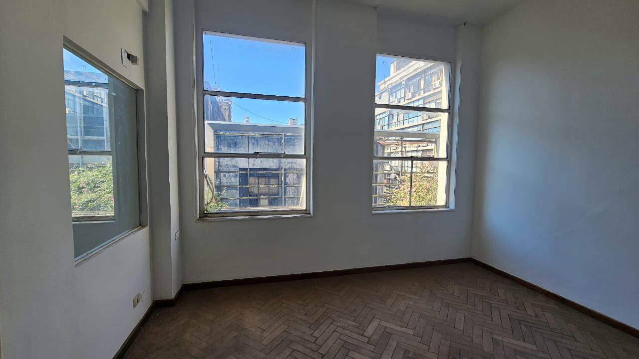 OficinasEstudios Consultorios en Alquiler -  Centro de Córdoba ( Peatonal San Martín y 9 de Julio)