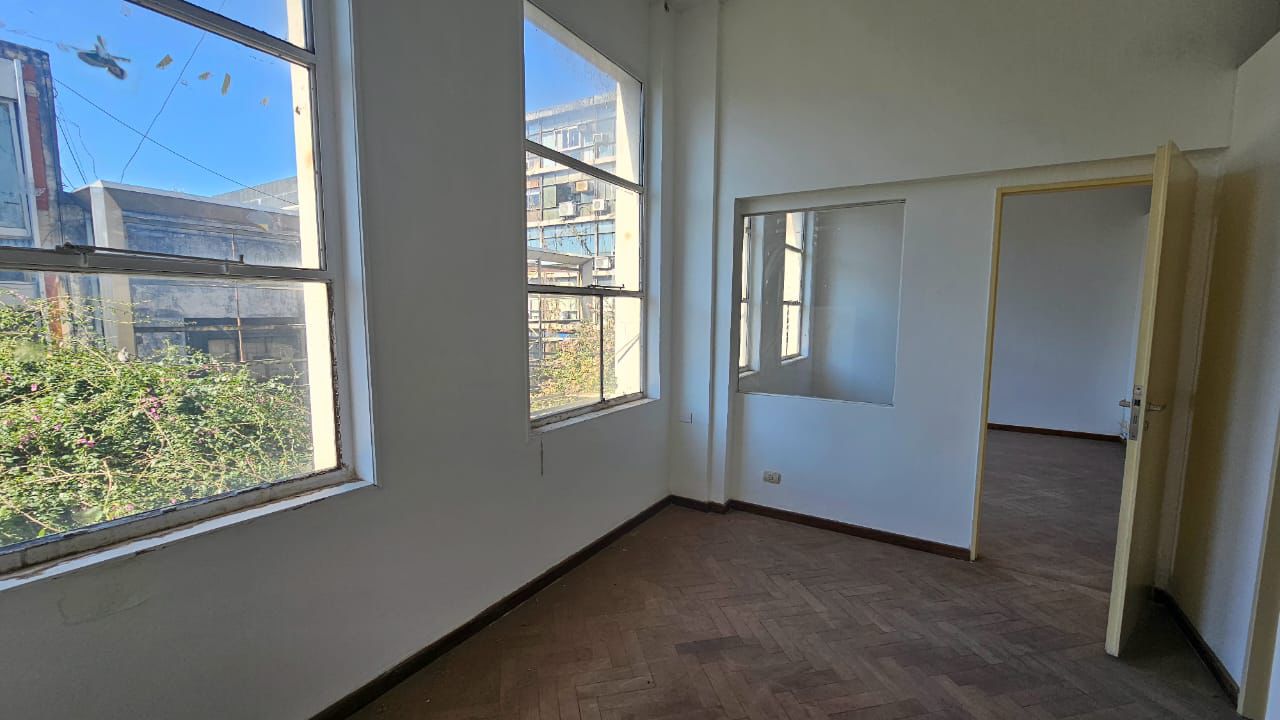 OficinasEstudios Consultorios en Alquiler -  Centro de Córdoba ( Peatonal San Martín y 9 de Julio)