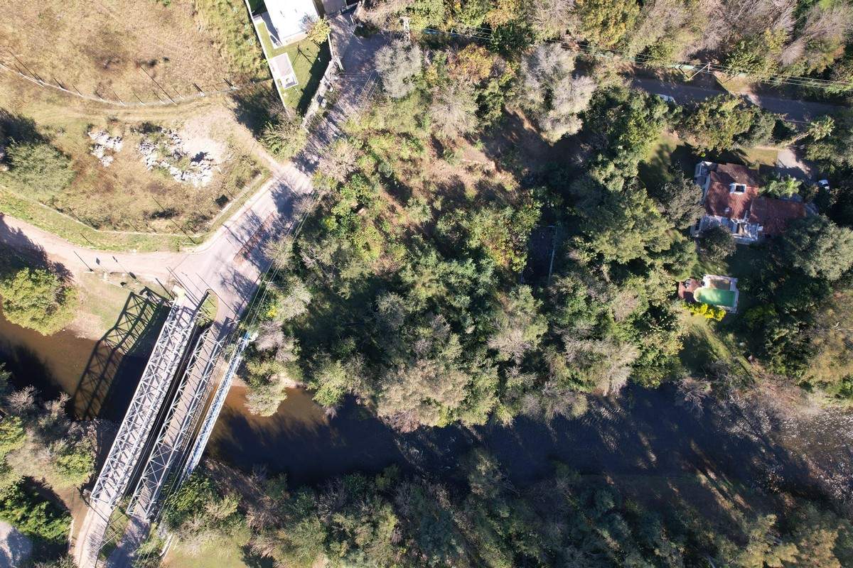 Lote con proyecto aprobado en venta en Los Carolinos