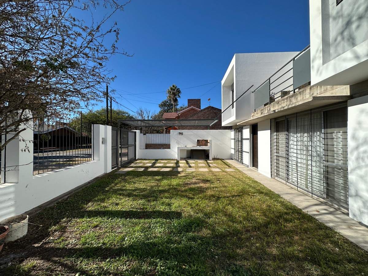 Casa en Venta en Villa Belgrano  2 dormitorios