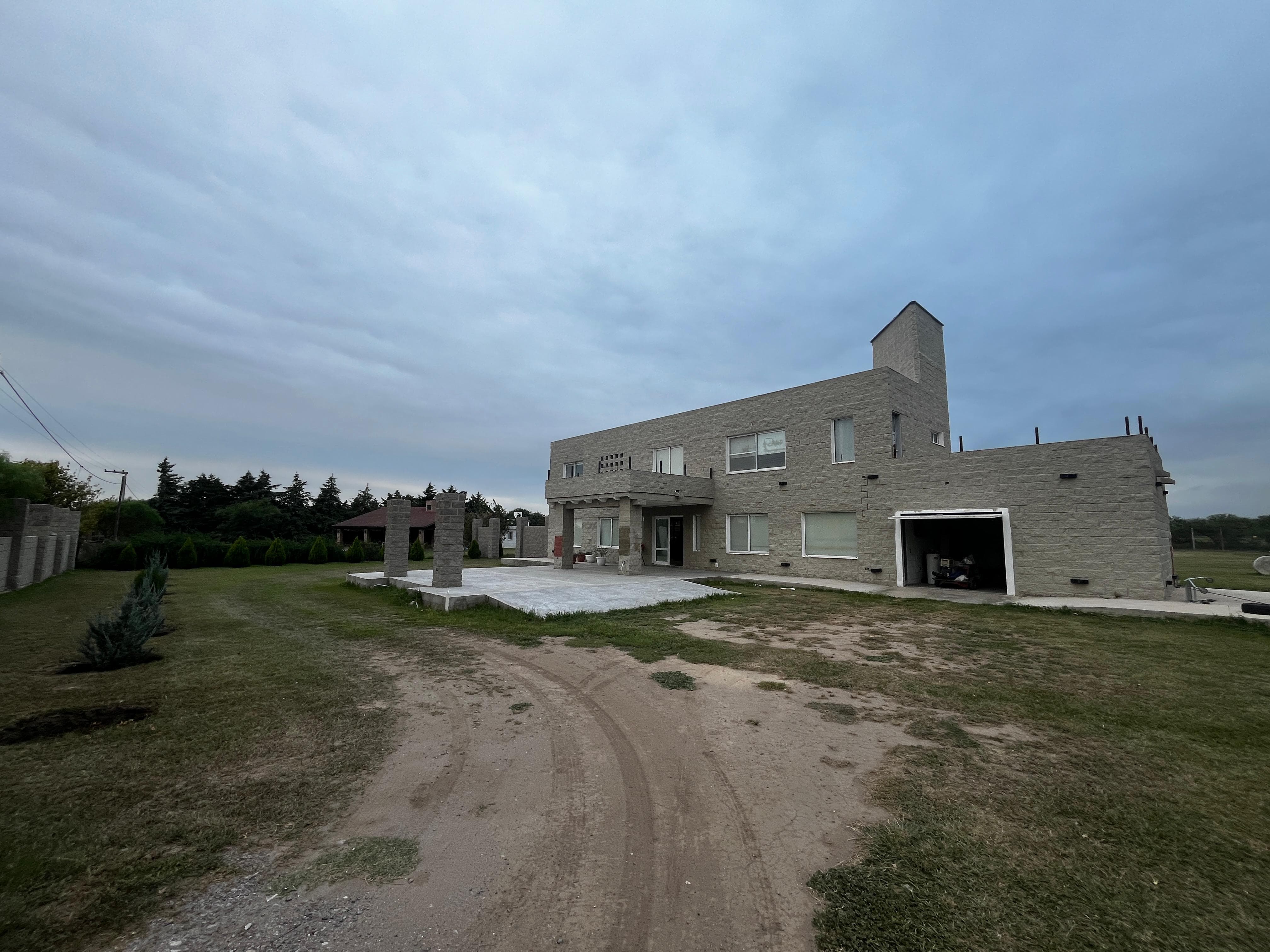 ALQUILER DE  CASA 3 DORMITORIOS EN B CAMPOS DEL VIRREY- CAMINO ALTA GRACIA DEPTO  SANTA ANA