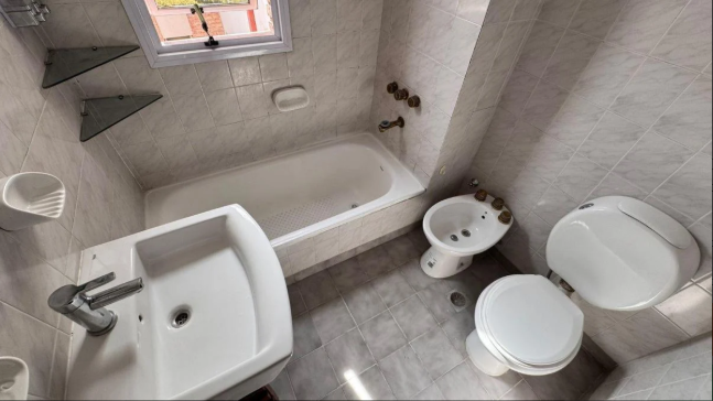 DPTO EN ALQUILER 3 DORMITORIOS BARRIO CHATEAU CARRERAS