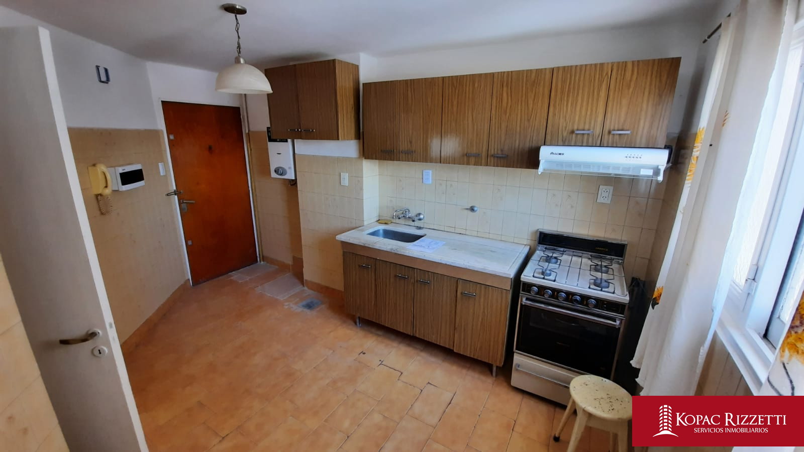 CENTRO (BV. MITRE 193) - ALQUILER DEPARTAMENTO 2 DORMITORIOS.