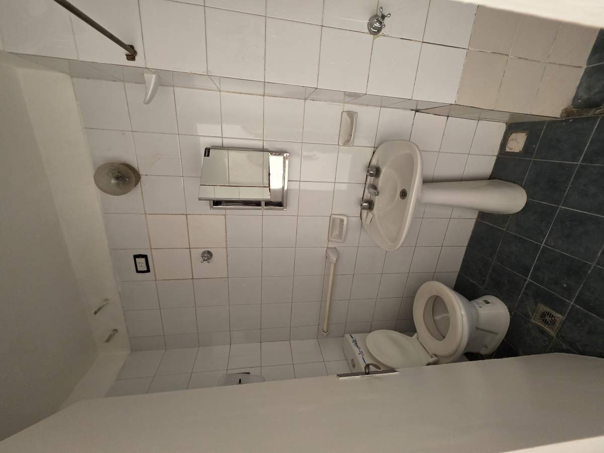 PLENO CENTRO! ALQ. MONOAMBIENTE CON TERRAZA GRANDE, DEAN FUNES 353 - CÓRDOBA