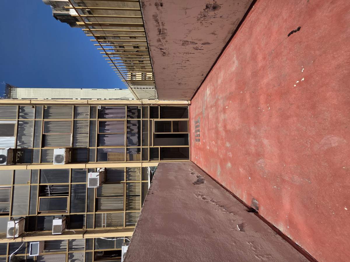 PLENO CENTRO! ALQ. MONOAMBIENTE CON TERRAZA GRANDE, DEAN FUNES 353 - CÓRDOBA