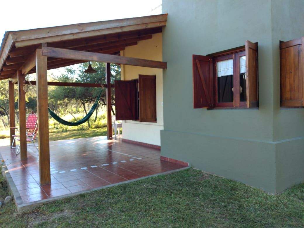 CABAÑA 1 DORMITORIO AMOBLADA y EQUIPADA-ALQ. PERMANENTE - SANTA MÓNICA