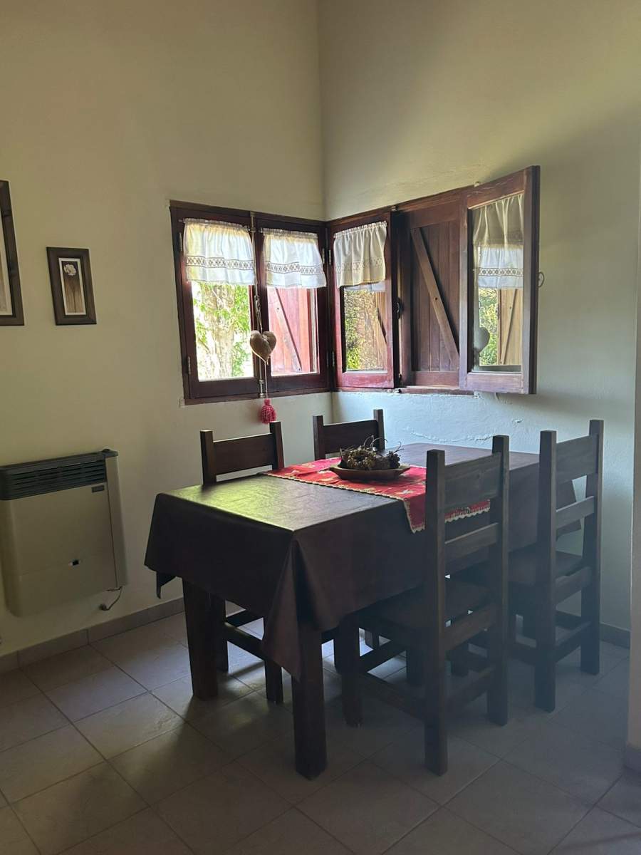 CABAÑA 1 DORMITORIO AMOBLADA y EQUIPADA-ALQ. PERMANENTE - SANTA MÓNICA