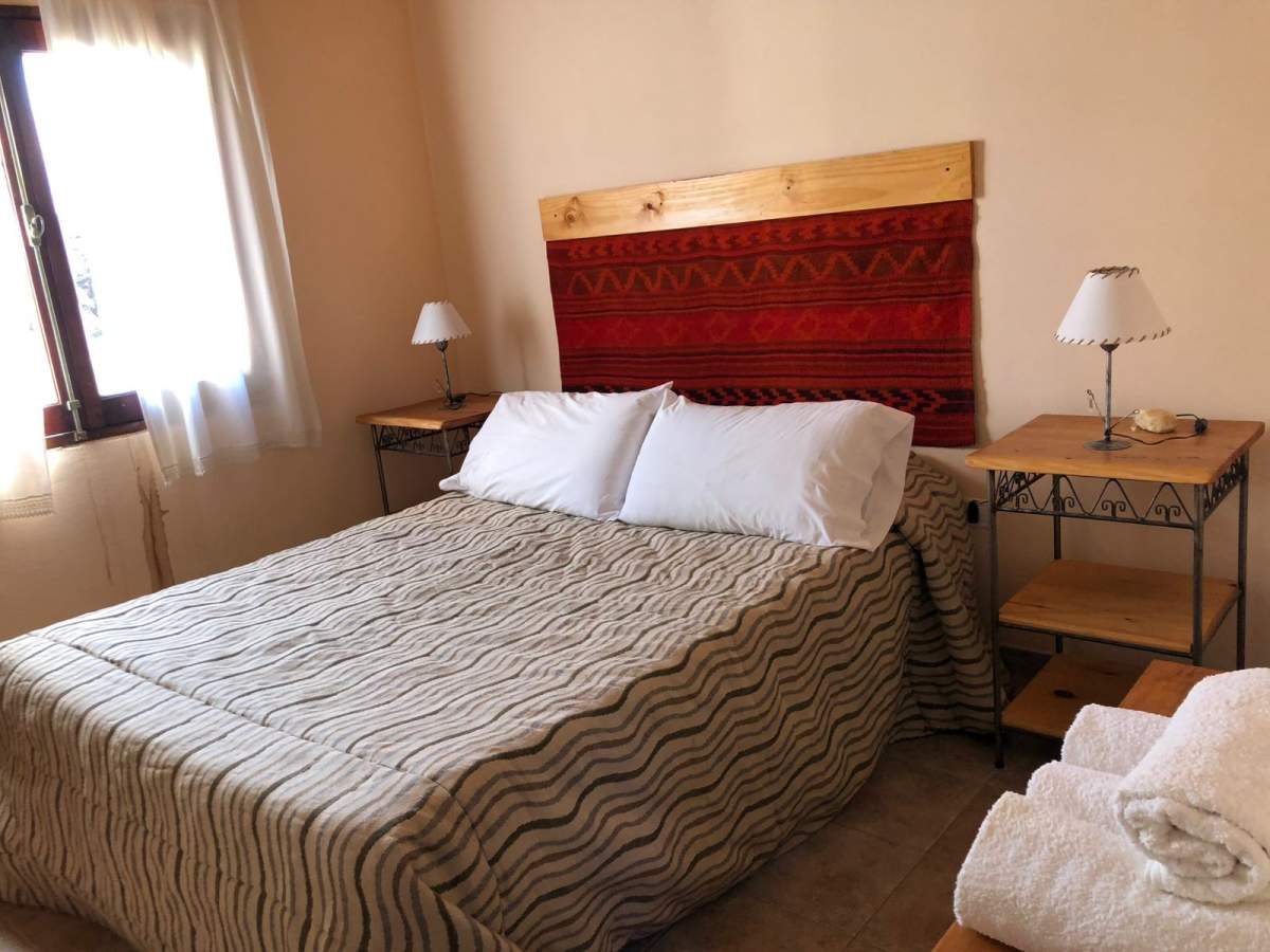 CABAÑA 1 DORMITORIO AMOBLADA y EQUIPADA-ALQ. PERMANENTE - SANTA MÓNICA